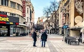 G Star place